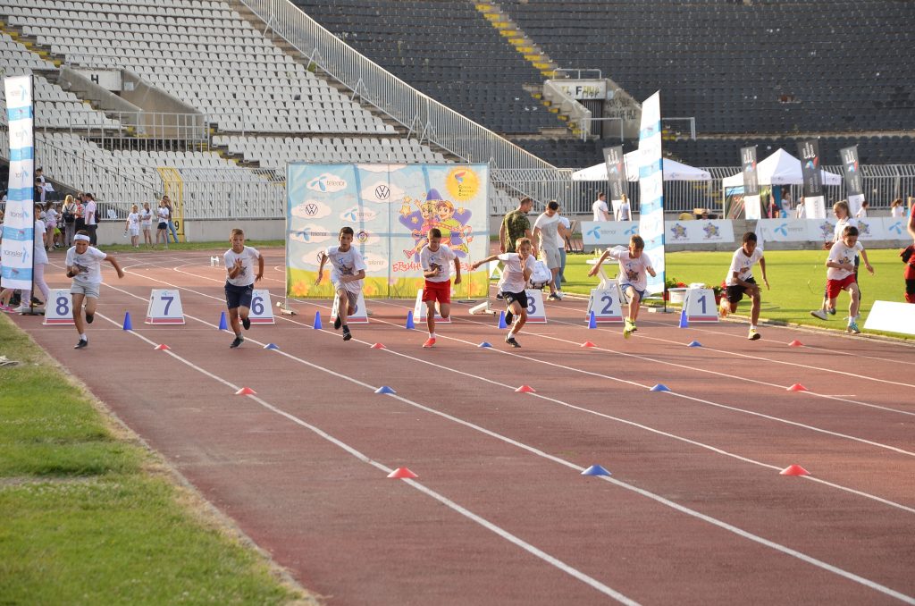 Ko je najbrže dete u Srbiji: Finale Brzinom do zvezda okupiće 400 dece iz cele države, a najbolji dobijaju veoma vredne nagrade!