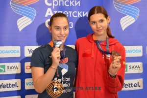 Adriana Vilagoš i Angelina Topić, povratak sa EP